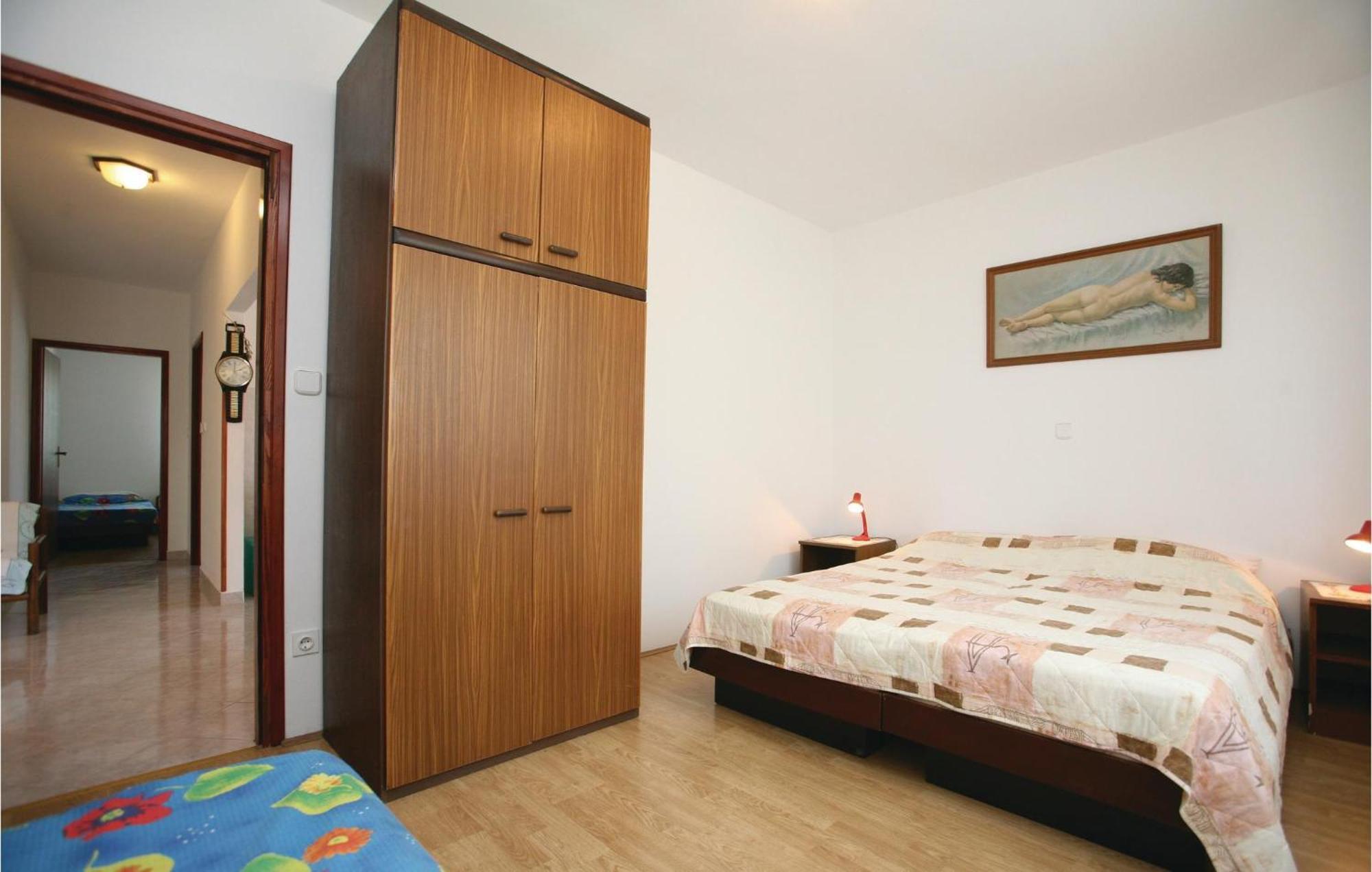 2 Bedroom Gorgeous Apartment In Labin Raša Zewnętrze zdjęcie