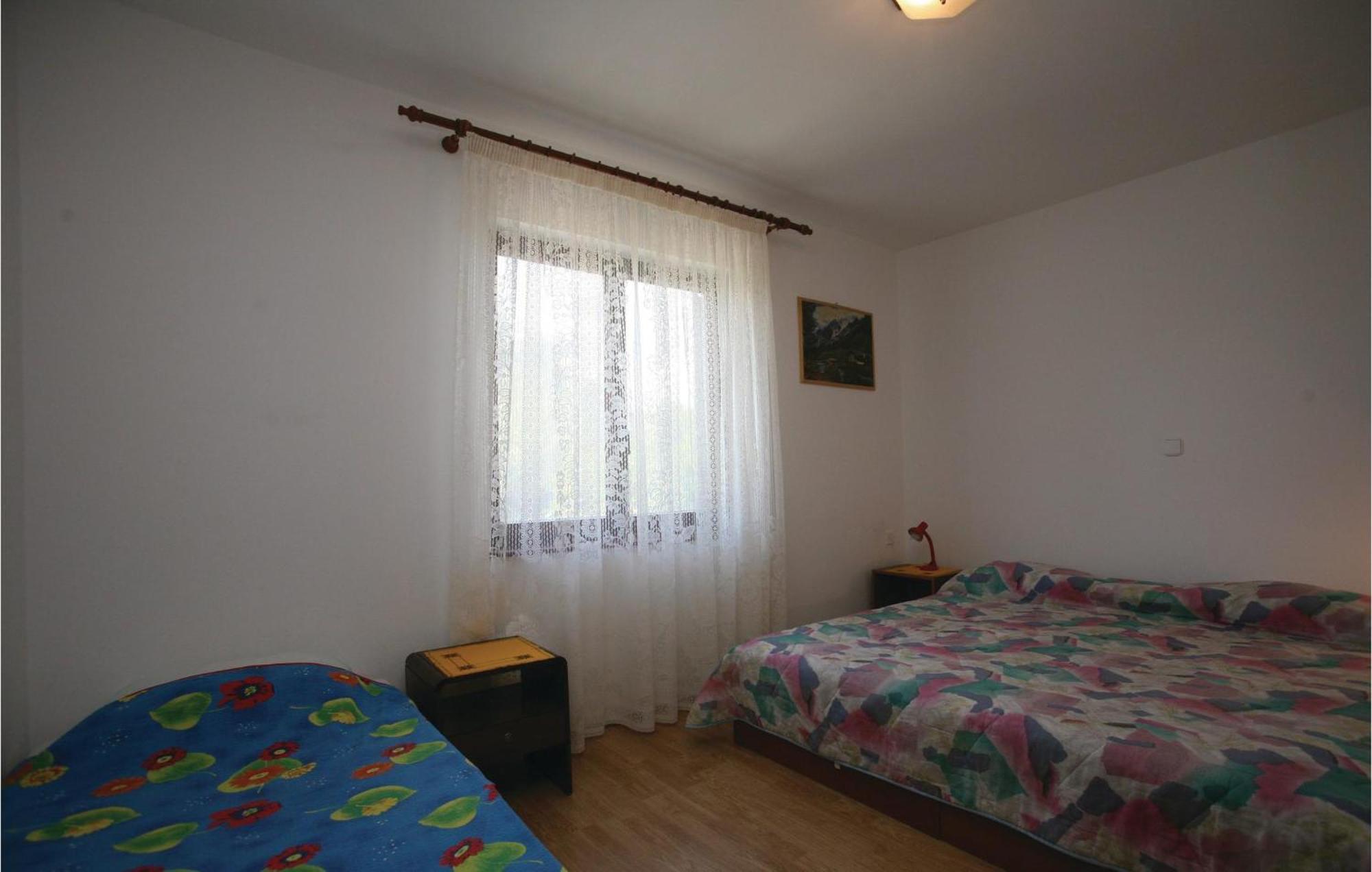 2 Bedroom Gorgeous Apartment In Labin Raša Zewnętrze zdjęcie